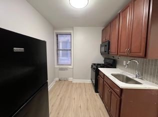 166 Harrison Ave #1E, Jersey City, NJ