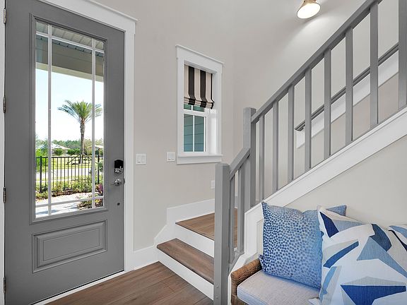 The Hernando Model at Settler s Landing Foyer
