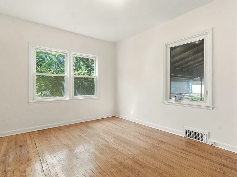 6206 Terrydale St — Photo 35