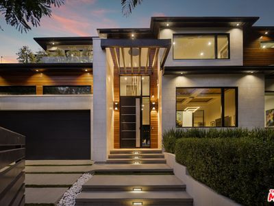 3915 Dixie Canyon Ave, Sherman Oaks, CA, 91423