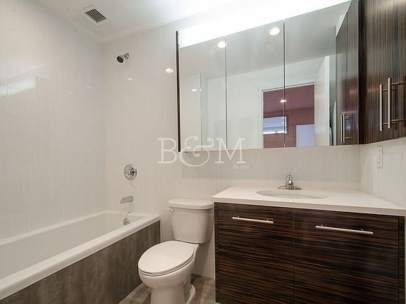 5th image of 93 Kingsland Ave APT 1R