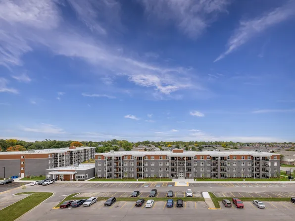 1200 Southfield Dr #1250-404, Tecumseh, ON N8N 0J6