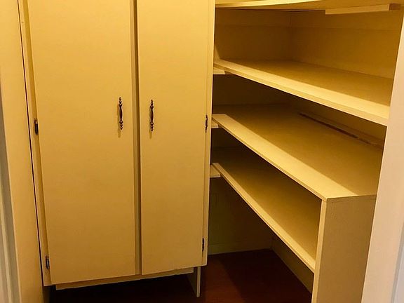 4th image of 20676 Fairmount Blvd APT 305