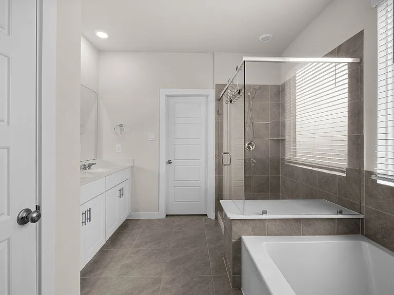 509 Brent Park Ct — Photo 12