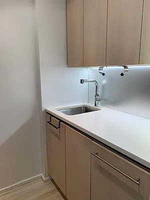 Rented by Yoon Realty Group | media 20