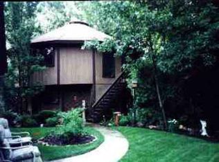 9423 W Carpenter Rd, Flushing, MI 48433