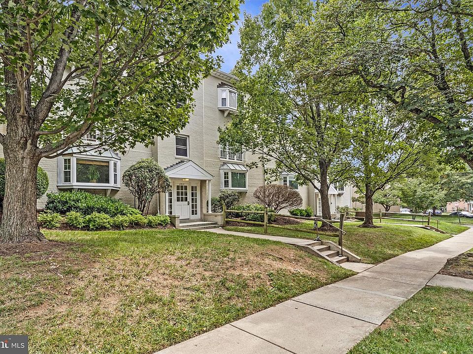1st image of 2917 Willston Pl APT 101
