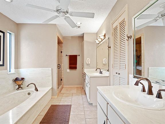 5th image of 505 Oak Hollow Ln