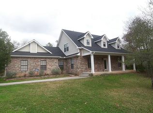 6488 Rolling Oak Dr, Montgomery, TX 77316