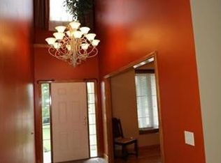 502 Hampton Ct, Raymore, MO 64083