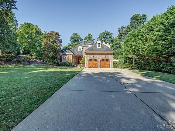 4th image of 4912 Samuel Pinckney Dr