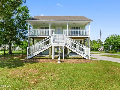 129 Sears Ave, Waveland, MS, 39576