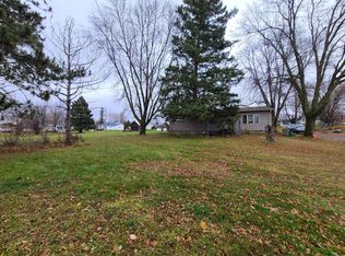 302 Pershing St, Clayton, WI 54004