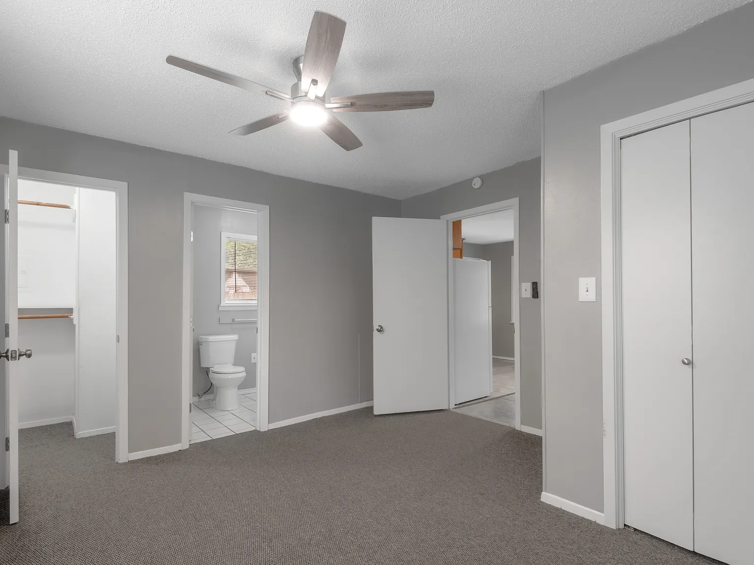 700 Gray Street - 1 — Photo 4