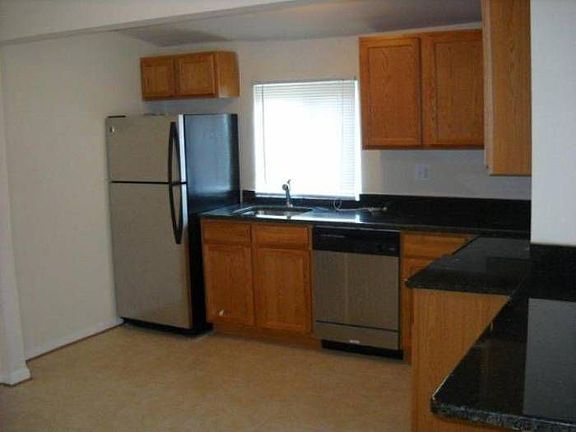 Kitchen-Granite, Stnlss