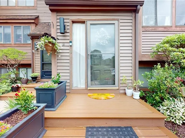 9 Wickhams Fancy #9, Canton, CT 06019