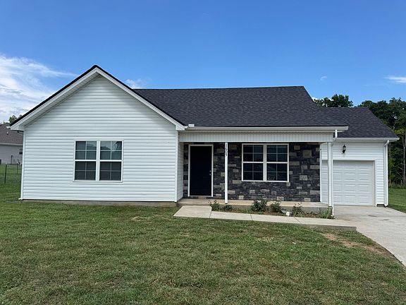 3rd image of 1605 Gambill Wood Dr