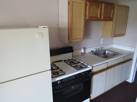 2nd image of 15052 Westpoint St