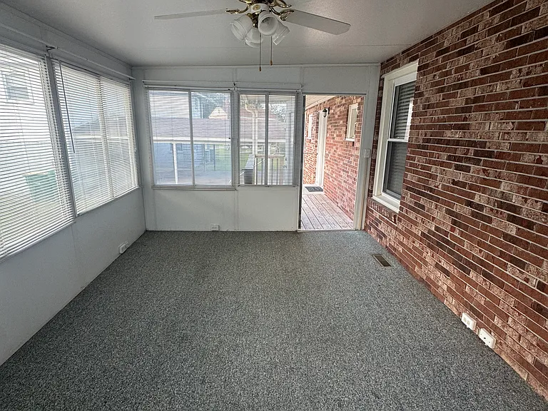 123 Rommel Ave — Photo 6