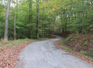 Route 26, Clay, WV 25043