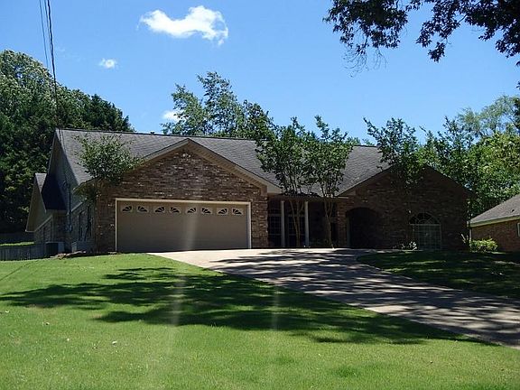 4th image of 204 Winterset Dr