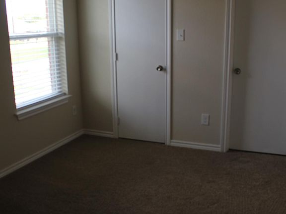 2nd image of 513 Harris St