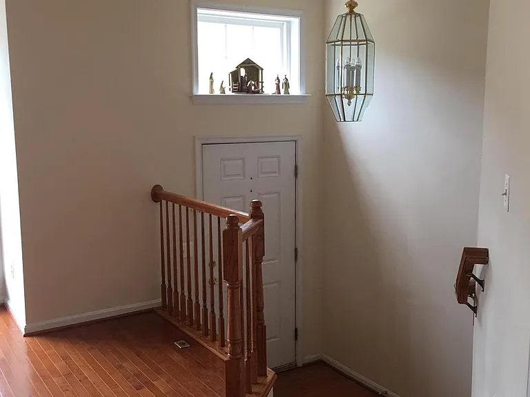 24656 Kings Canyon Sq — Photo 3