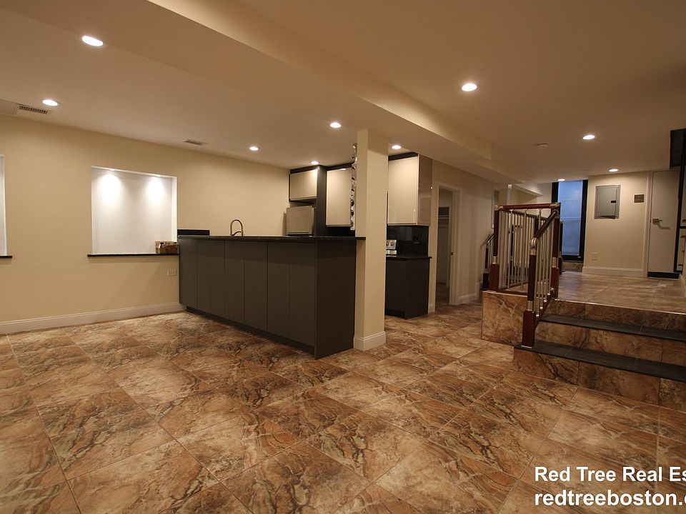 1st image of 25 Saint Marys Ct #3