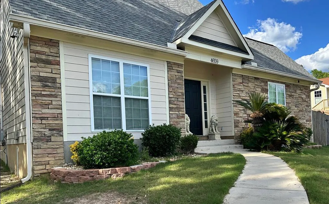 5 bed, 1745 sqft, $6,000 — Photo 1