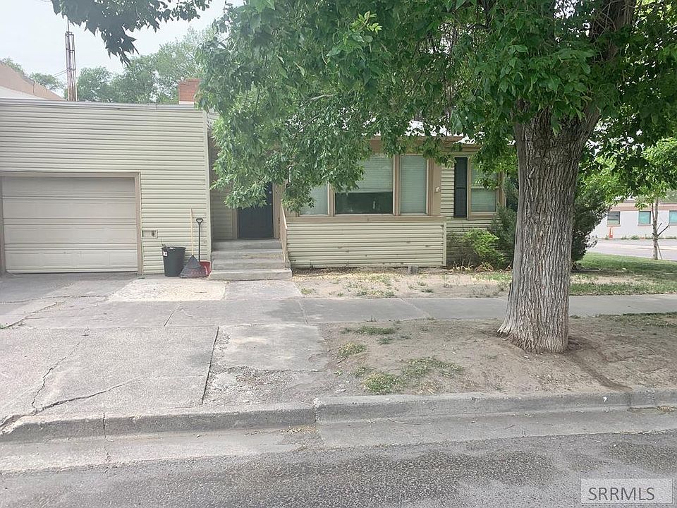 1st image of 1600 Curtis Ave #1-4