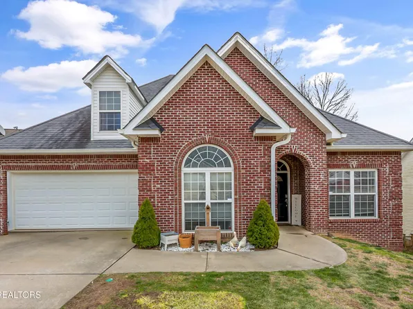1178 Hillside Ln, Lenoir City, TN 37771