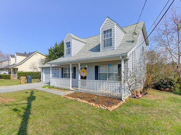 2nd image of 6037 Warrenpark Ln