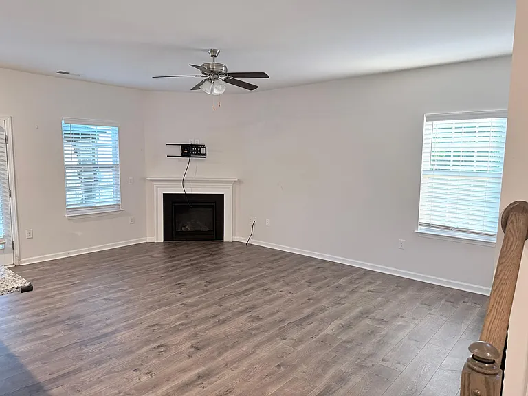 161 Long Meadow Ln — Photo 5