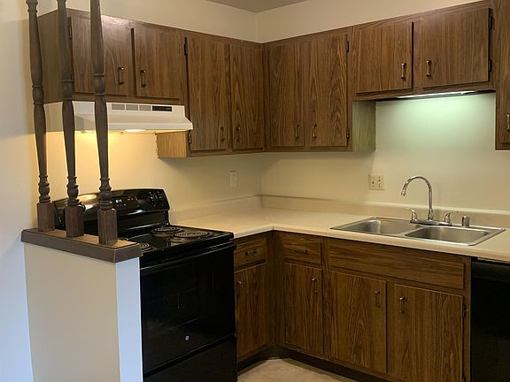 5th image of 5826 Margery Dr #104
