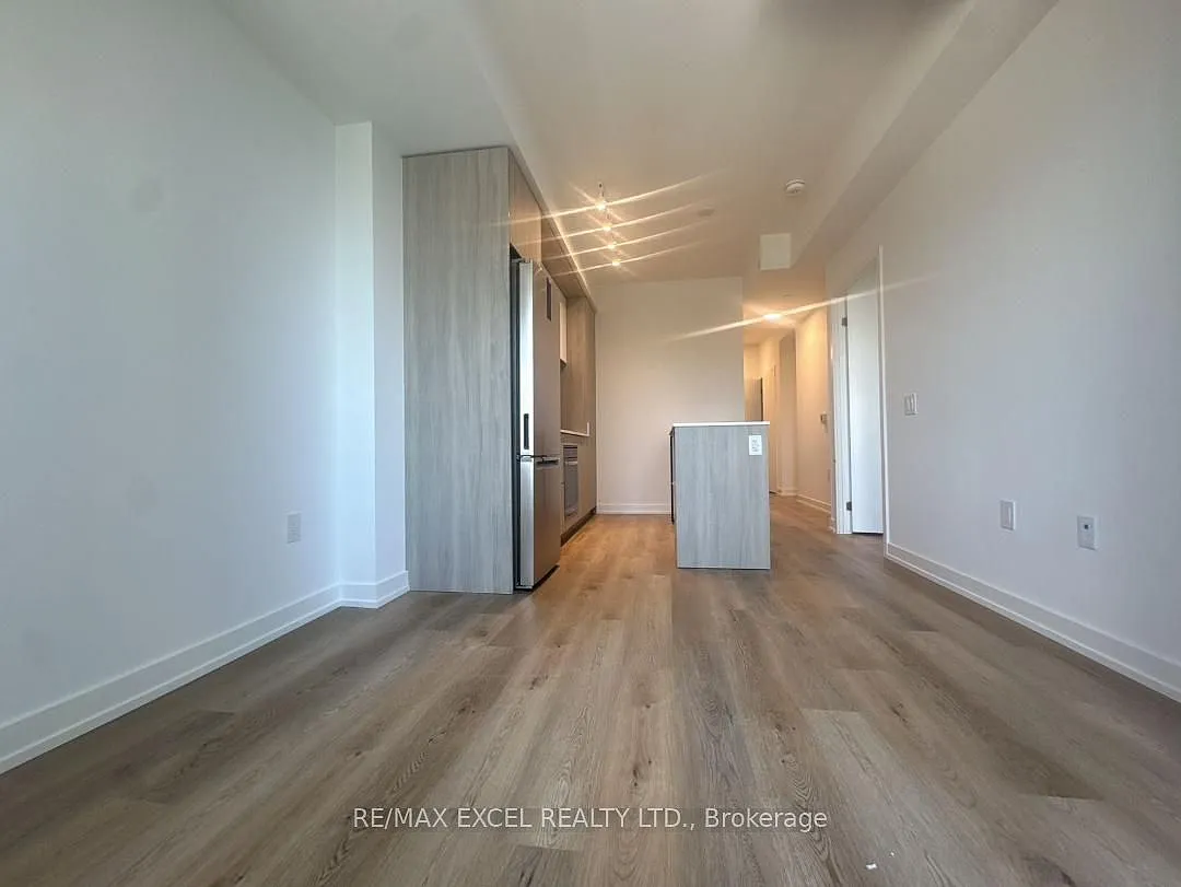 2 bed, $2,400 — Photo 4
