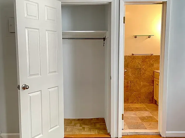 140 W 71st St #8-A — Photo 3