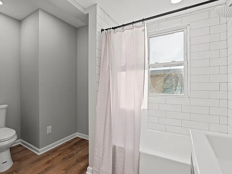 316 W Park St — Photo 5