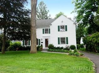 25 Donellan Rd, Scarsdale, NY 10583