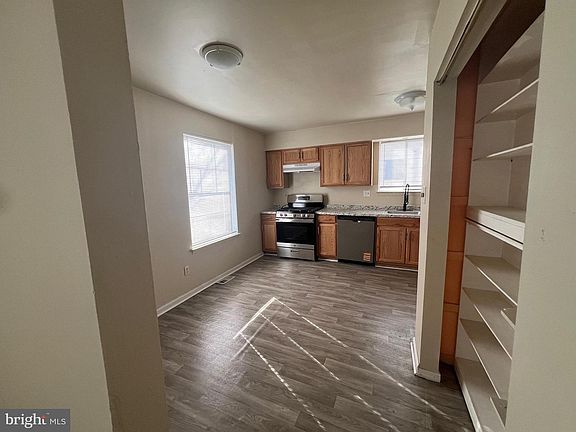 2nd image of 785 Jarvis Rd