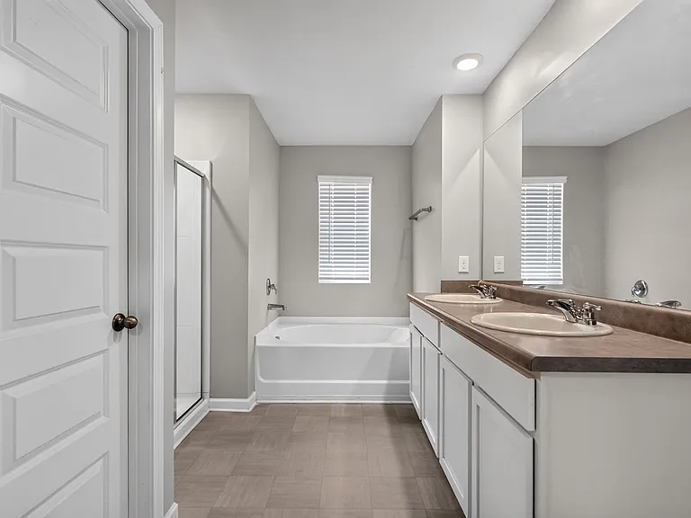 446 Furlough Dr — Photo 15