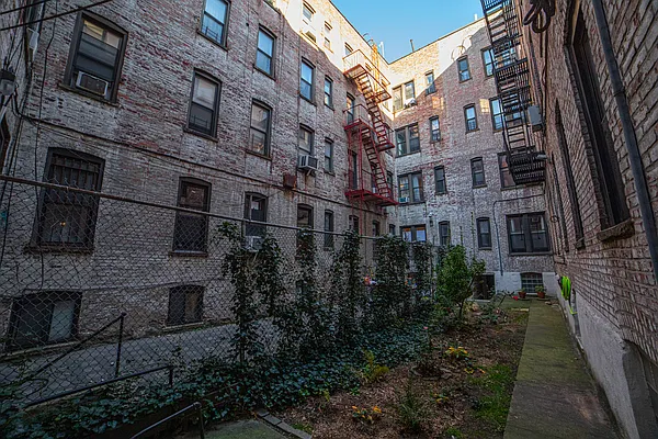 Sold by EXIT Family Realty | media 20