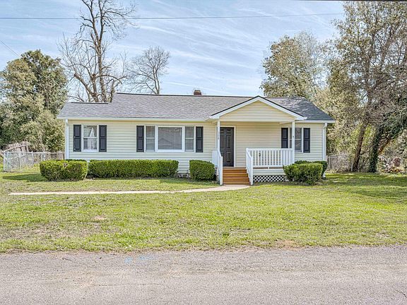 2nd image of 308 Laurie Dr
