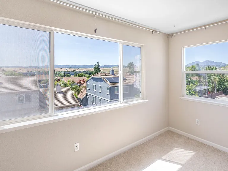 2902 Haddington Ct — Photo 37