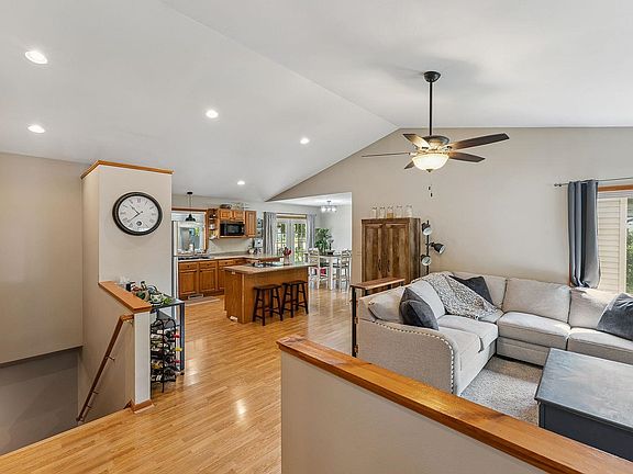 5th image of 601 Washington Ave