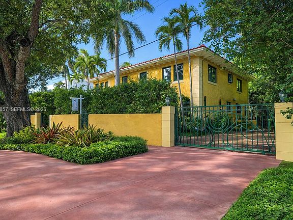 5th image of 2050 Alton Rd