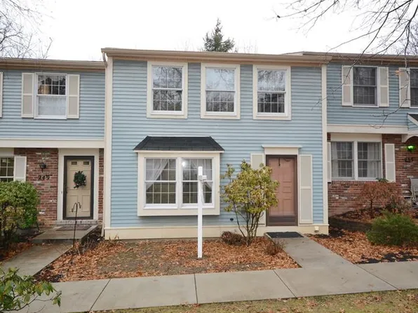 251 Quail Run Rd, Venetia, PA 15367