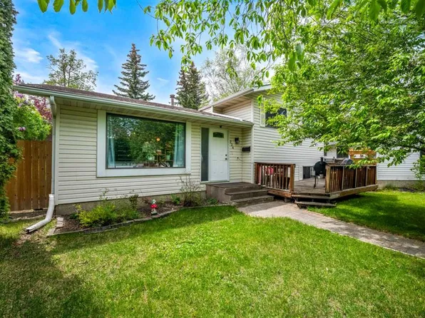 224 N Ranchview Pl NW, Calgary, AB T3G 1R7