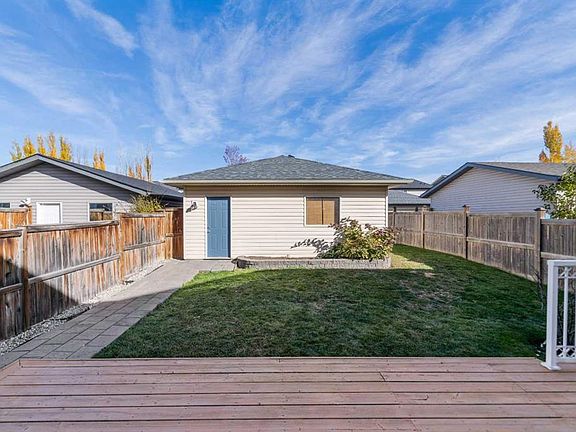 3rd image of 195 E Elgin Rise SE