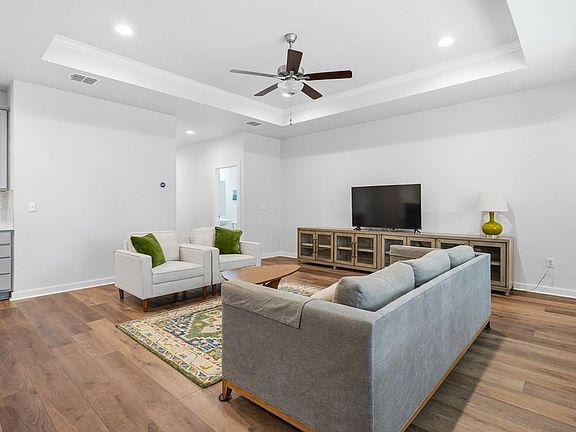 4th image of 170 Shady Terrace Ln