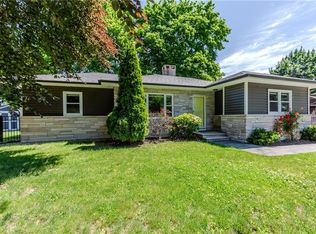 18 Hattie Ave, Smithfield, RI 02828